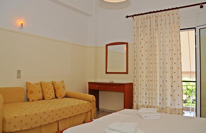 Delfini Hotel Theologos  Phòng bức ảnh